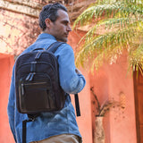 MOCHILA PARA HOMBRE, COLOR Negro, COLECCIÓN NYLON SPORT. 28x37x09 cm