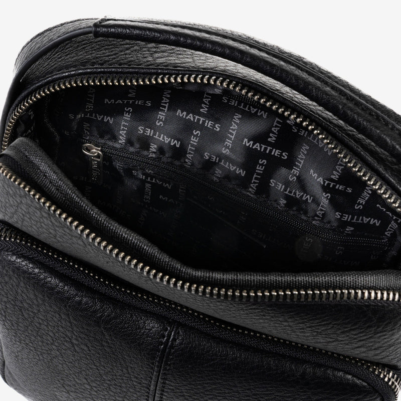 CROSSBODY BAG FOR MEN, COLOR Black, NEW NAPPA COLLECTION. 19x24x06 cm