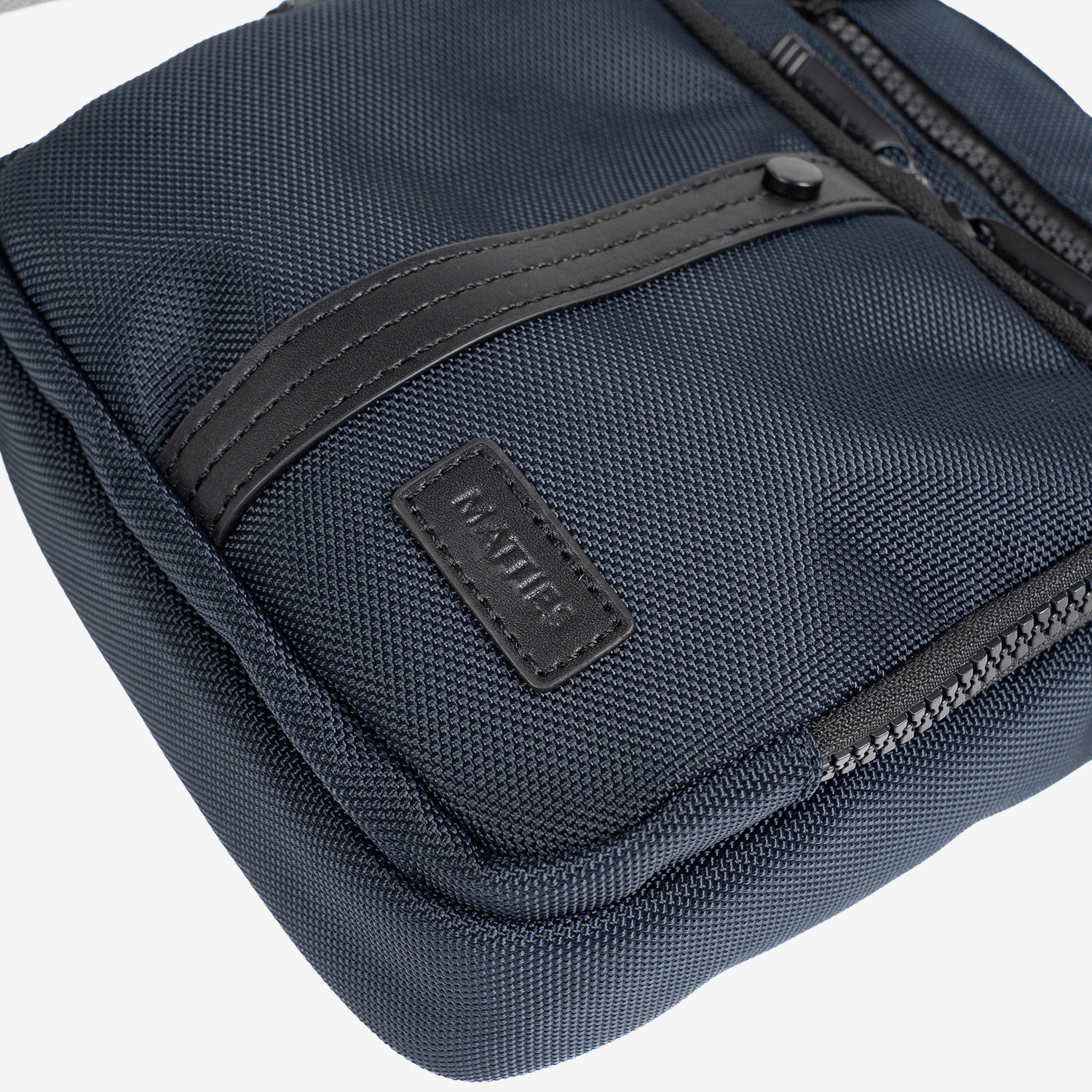 CROSSBODY BAG FOR MEN, COLOR Blue, FABRIC COLLECTION. 17x21x06 cm