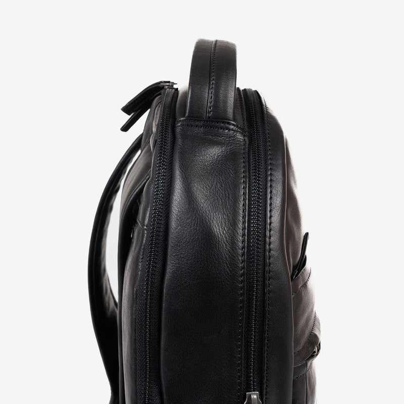 MOCHILA PARA HOMBRE, COLOR Negro, COLECCIÓN COW SILKY/LEATHER. 30x37 cm