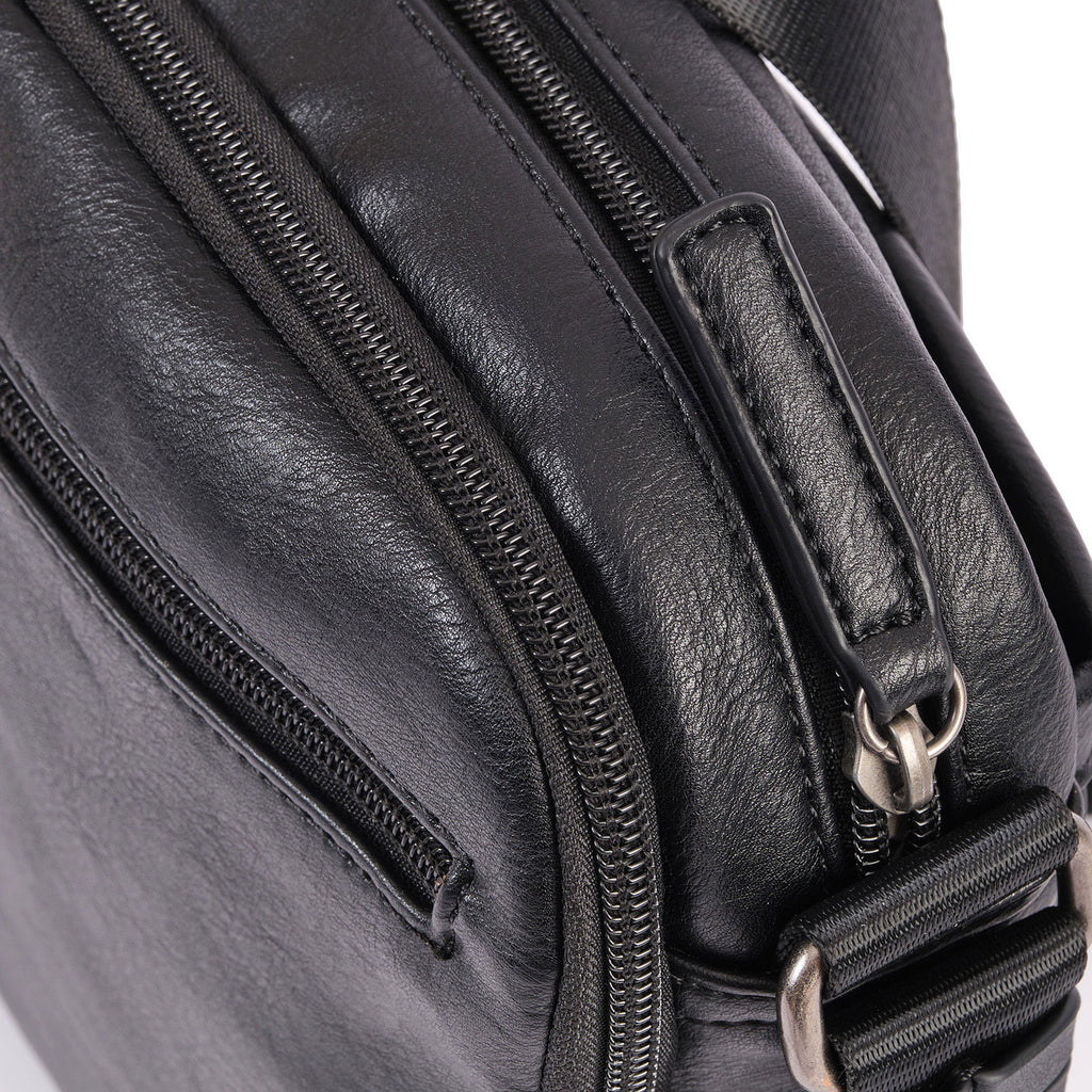 Bolso bandolera para hombre, Serie Juvenil. 17x22 cm