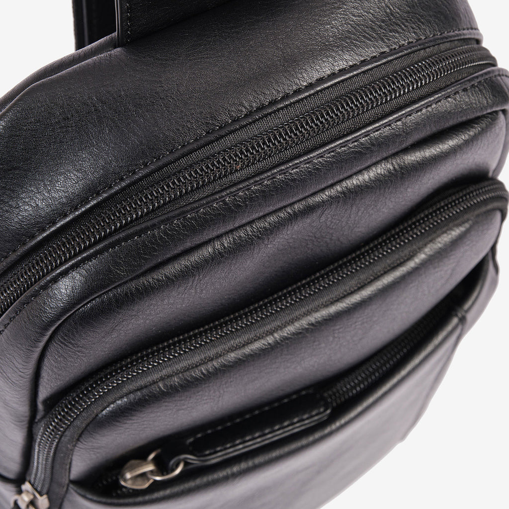 Men's messenger bag, Youth Series. 19x29x06 cm