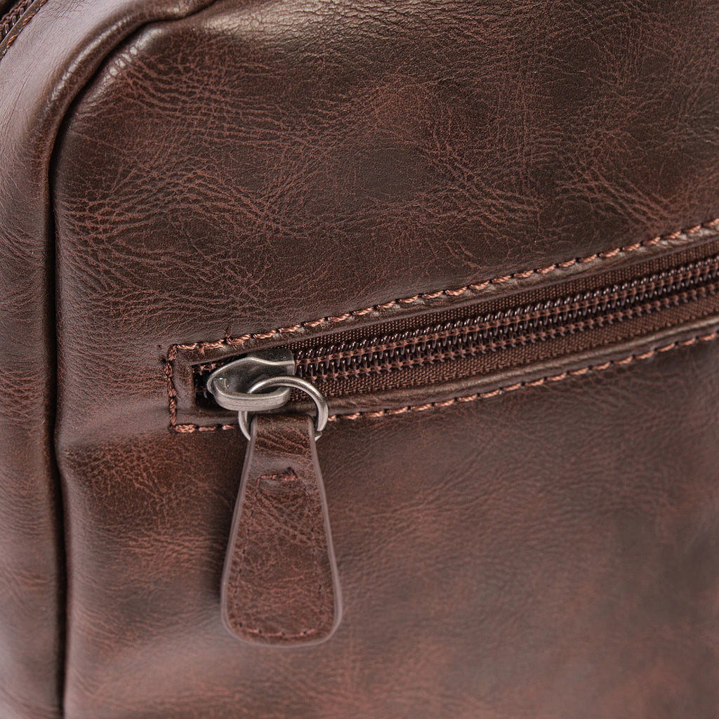 Men's messenger bag, Youth Series. 19x29x06 cm