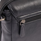 Bolso bandolera para hombre, Serie Juvenil. 21x22x07 cm