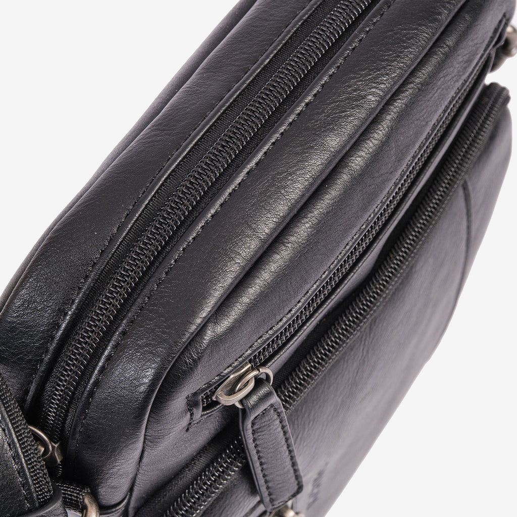 Bolso bandolera para hombre, Serie Juvenil. 19x24x7.5 cm