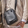 Bolso bandolera para hombre, Serie Juvenil. 19x24 cm