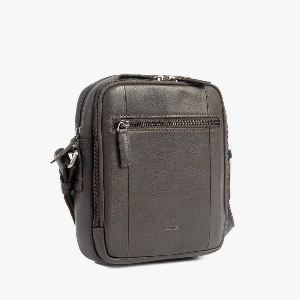 Men's crossbody bag, black color, Pioneer Leather Series. 18x21 cm