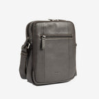 Bolso bandolera para hombre , Serie Pioneer Leather. 19x25 cm