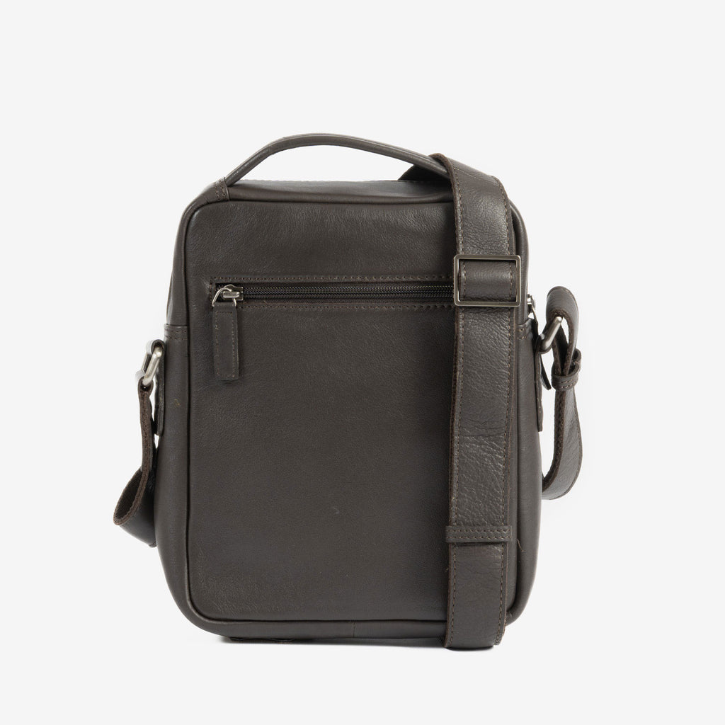 Men's crossbody bag, black color, Pioneer Leather Series. 19x24 cm
