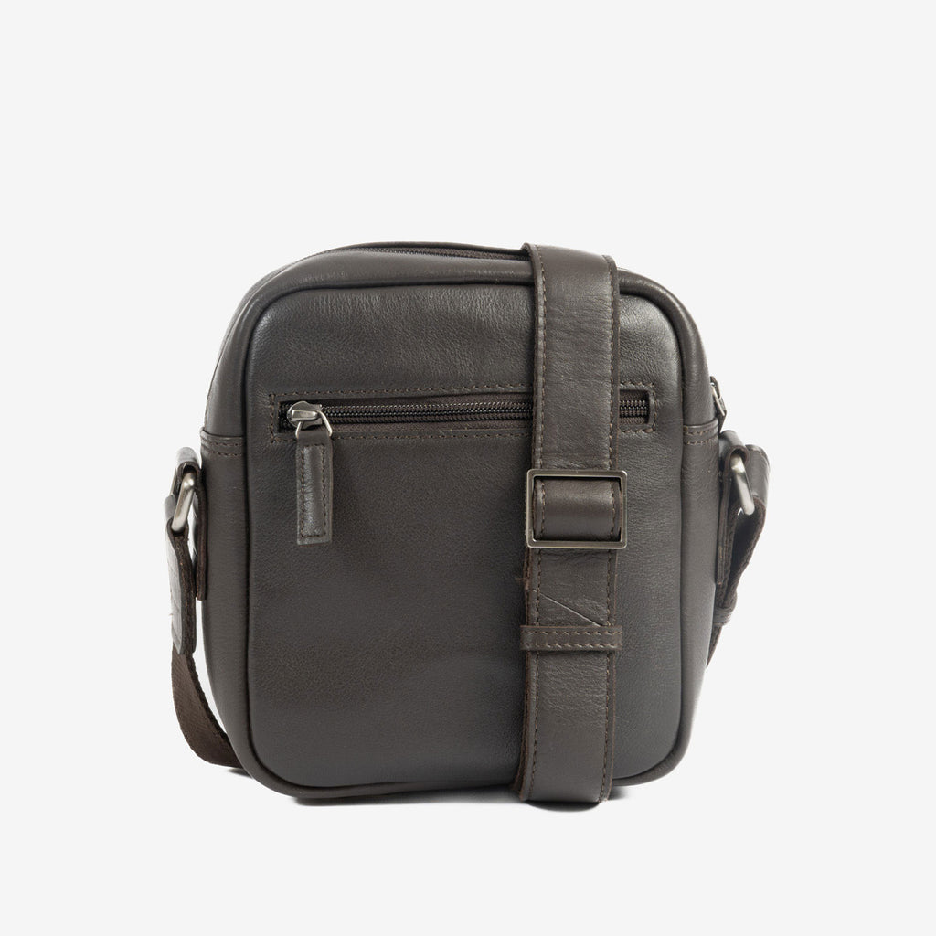 Bolso bandolera para hombre , Serie Pioneer Leather. 16x19 cm