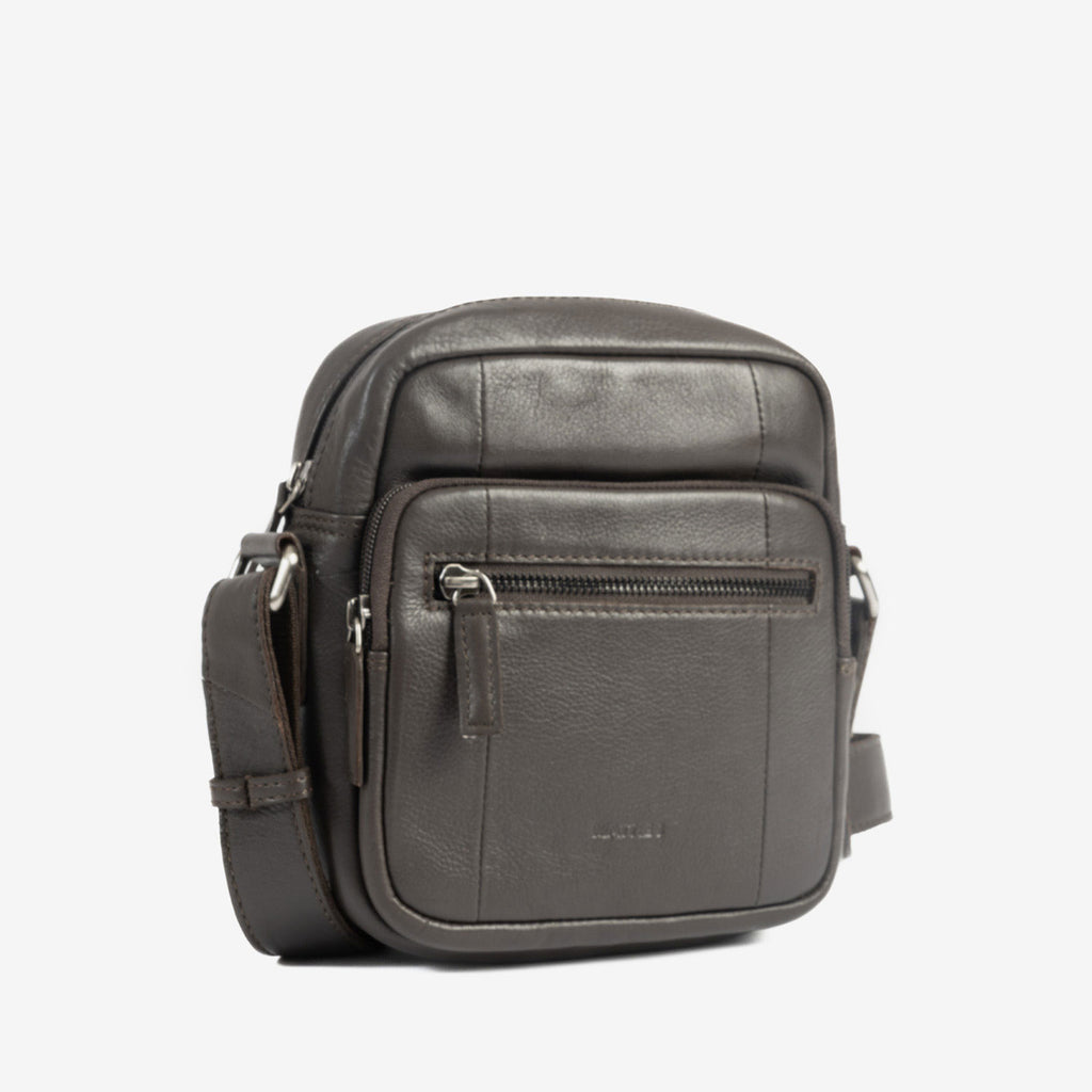 Bolso bandolera para hombre , Serie Pioneer Leather. 16x19 cm