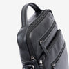 Bolso bandolera para hombre , color negro, Serie Pioneer Leather. 24x30x07 cm
