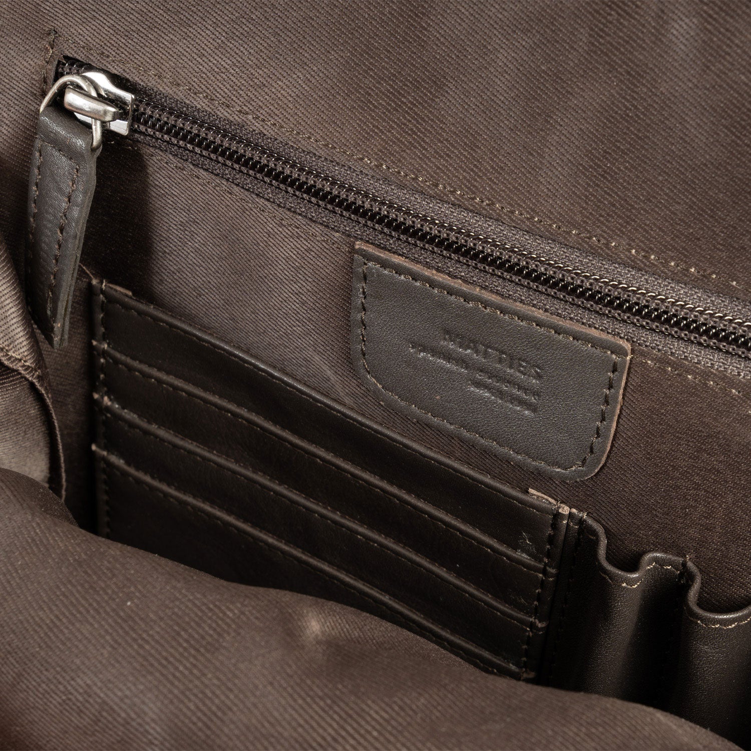 Men's backpack, black color, Pioneer Leather Series. 27x36x09 cm