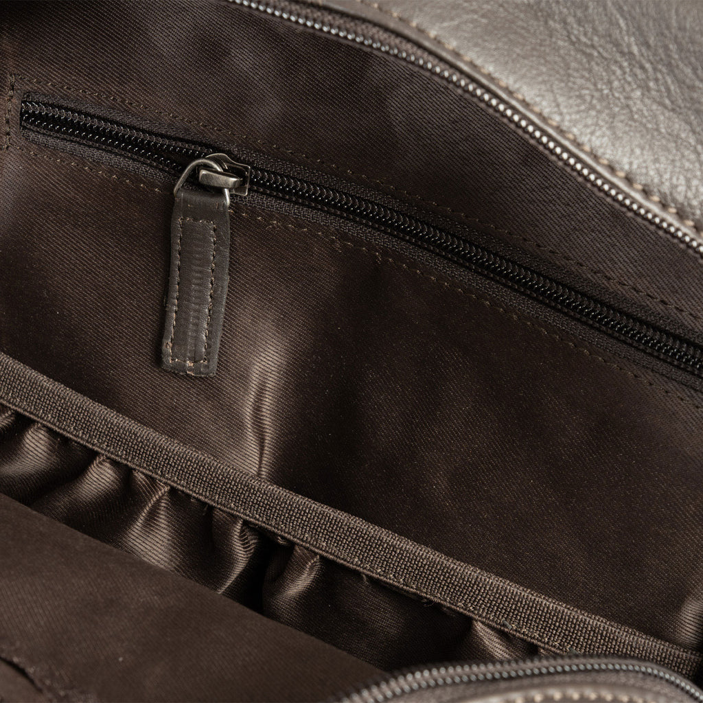 Men's backpack, black color, Pioneer Leather Series. 27x36x09 cm