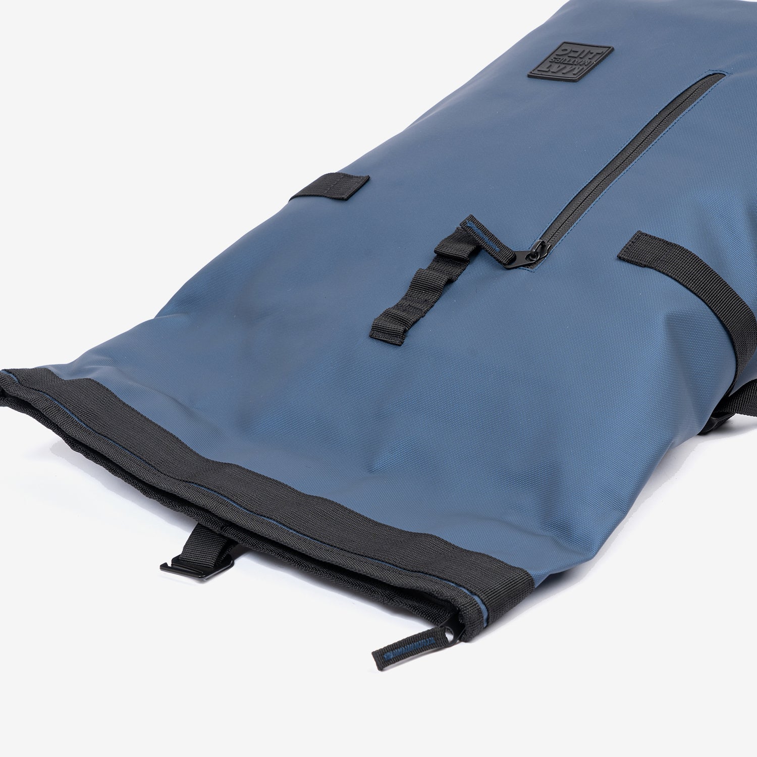 Mochila grande, diseño unisex. Color azul. Ideal para Trabajo, Universidad o Viajes. 30x45x10 cm