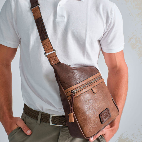 Reporter bag for men, brown color, Combined Collection. 22x25x7cm