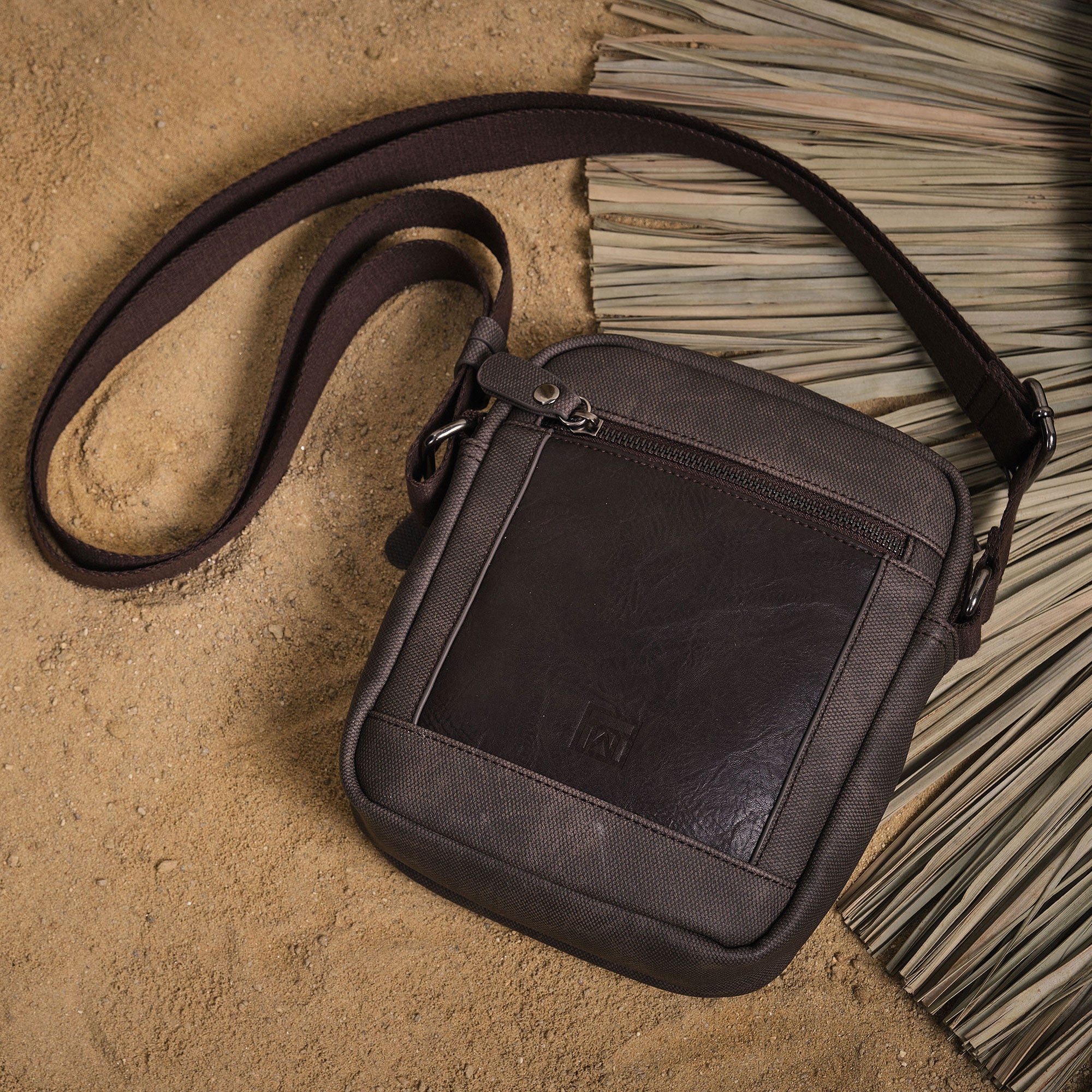 Bolso bandolera para hombre, Colección canvas. 21.5x26x5.5 cm - Matties Bags