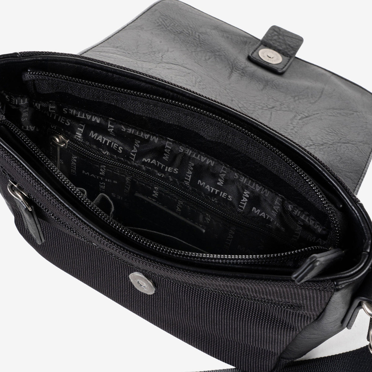 BOLSO BANDOLERA PARA HOMBRE, COLECCIÓN NYLON SPORT. 18.5x21x6.5 cm - Matties Bags