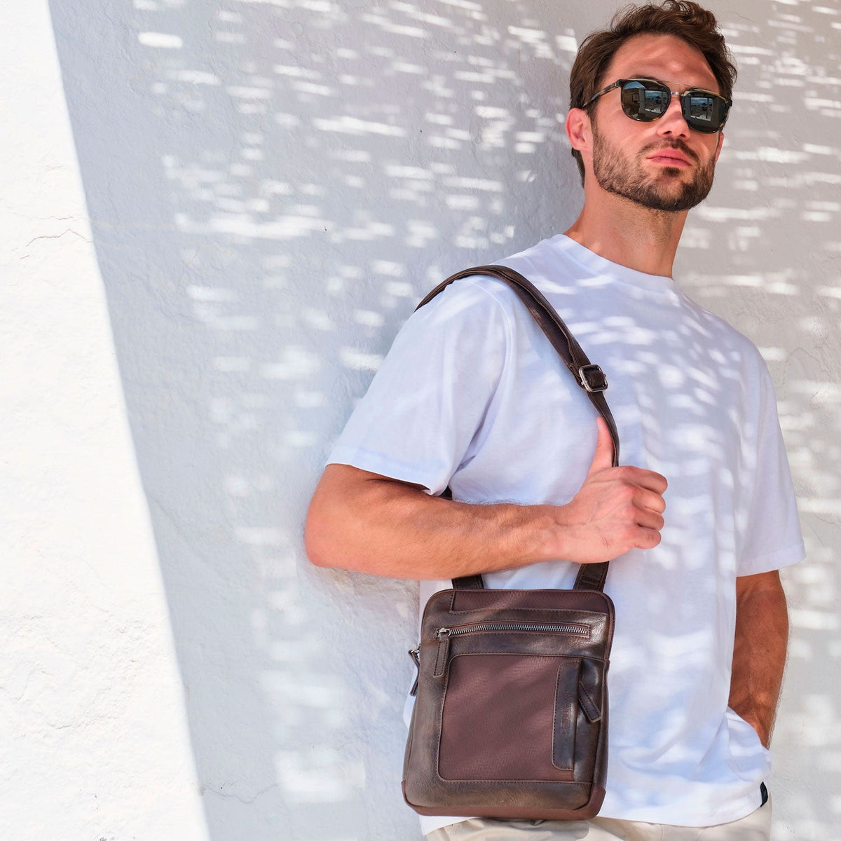 BOLSO BANDOLERA PARA HOMBRE, COLECCIÓN NYLON SPORT. 21.5x25x05 cm - Matties Bags
