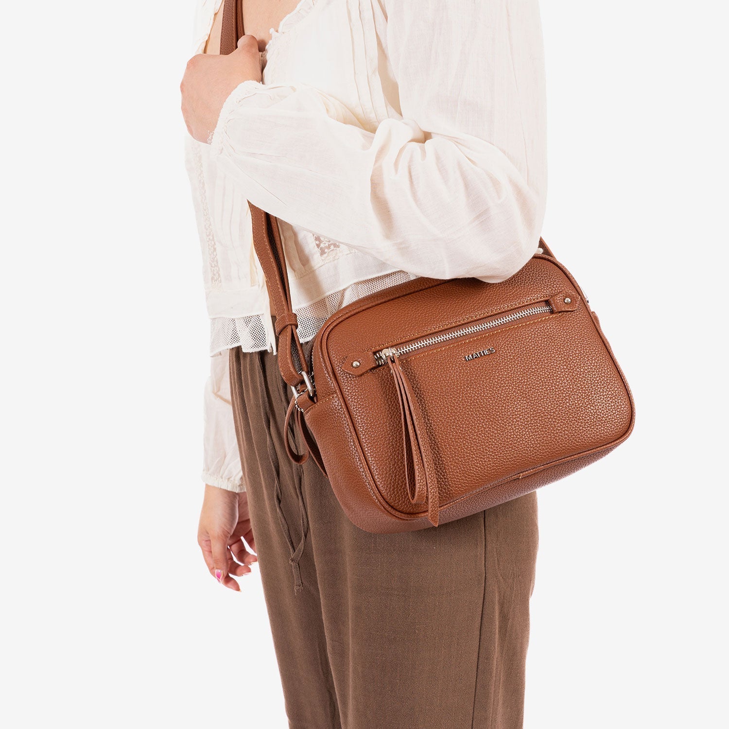 Bolso bandolera, Serie ebony. 24x17.5x09 cm - Matties Bags