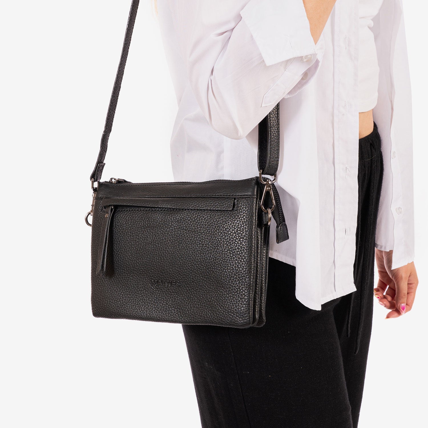 Bolso bandolera, Serie floater/leather. 25.5x17x07 cm - Matties Bags