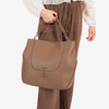 Bolso de hombro con bandolera, Serie cozy. 33.5x31x12 cm - Matties Bags
