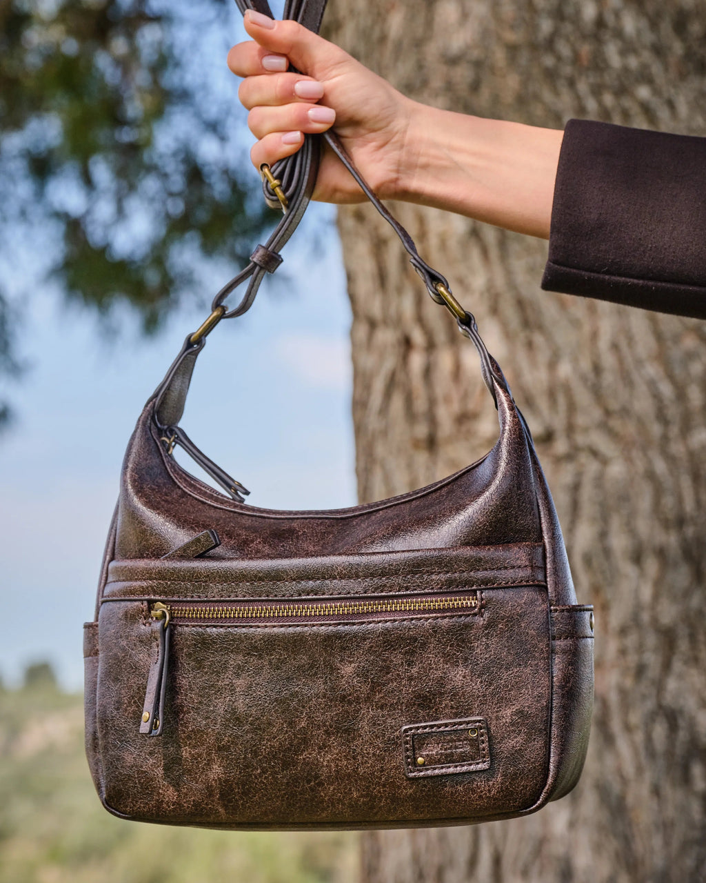 Crossbody bag, Geneva series. 26x22x10 cm