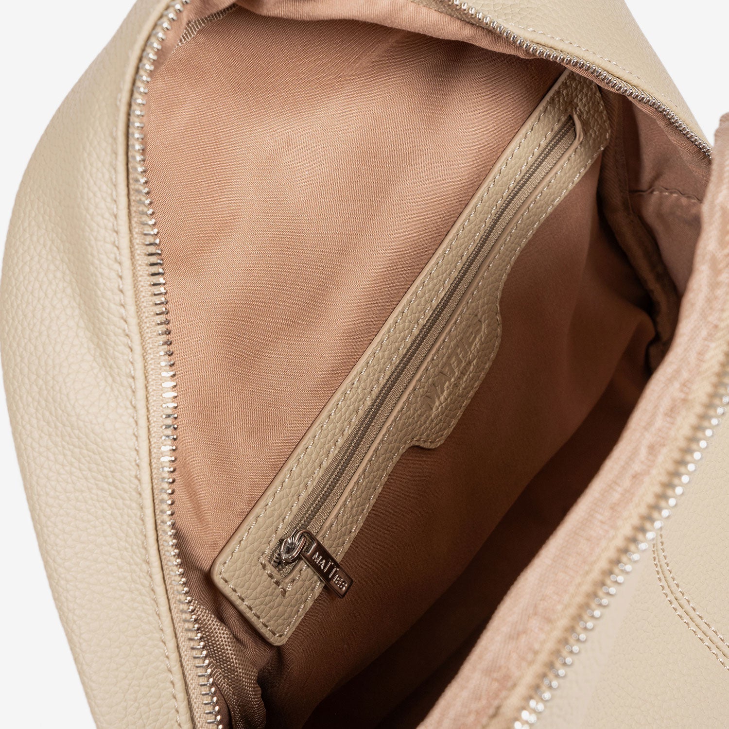 MOCHILA DE MUJER, SERIE ABLA. 26x28x12 CM - Matties Bags