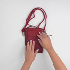 Bolso bandolera vertical de piel natural