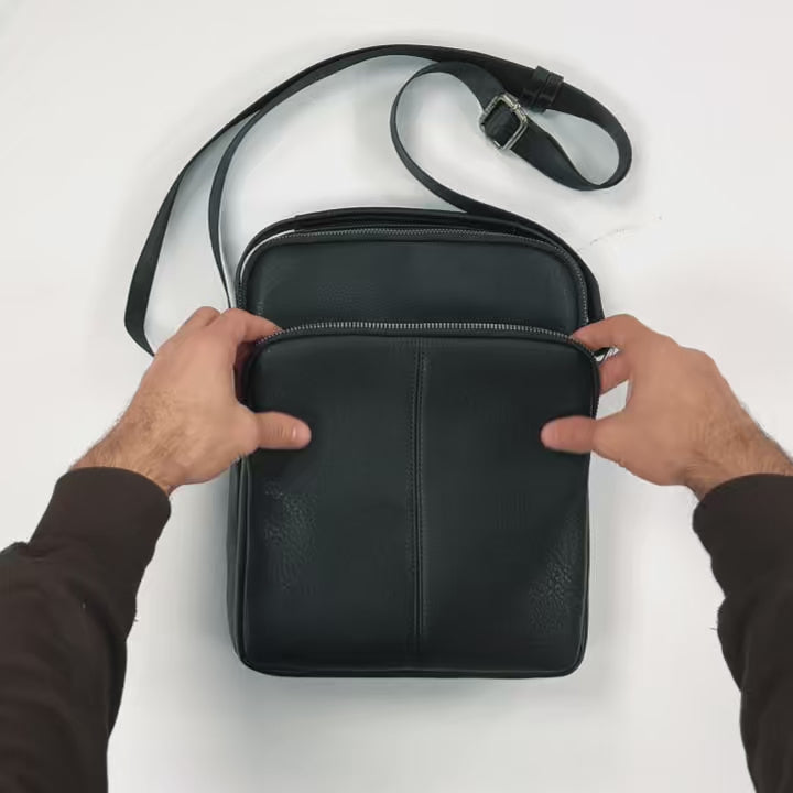 CROSSBODY BAG FOR MEN, COLOR Black, NEW NAPPA COLLECTION. 23x29x07 cm