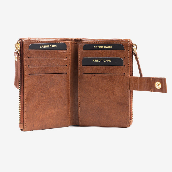 Leather wallet, tan color, vegetable leather collection. 7.5x11.5 cm