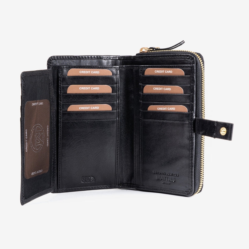 Leather wallet, black color, vegetable leather collection. 10x16.5 cm