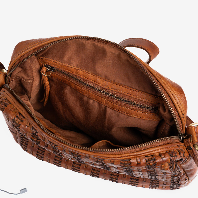 BOLSO PIEL TRENZADA PARA MUJER, COLOR CUERO. 26x19x08 CM