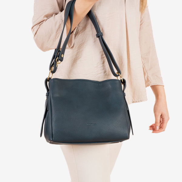 Bolso de hombro para mujer, color azul, Serie holbox. 32.5x29x12 cm –  Matties Bags