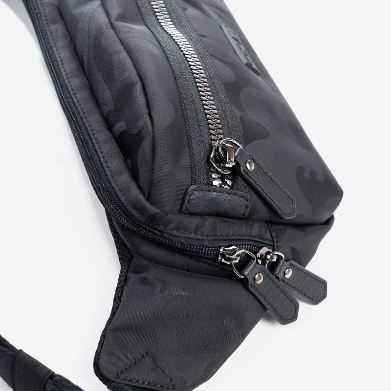 Bum bag for men, black, Collection camuflaje
