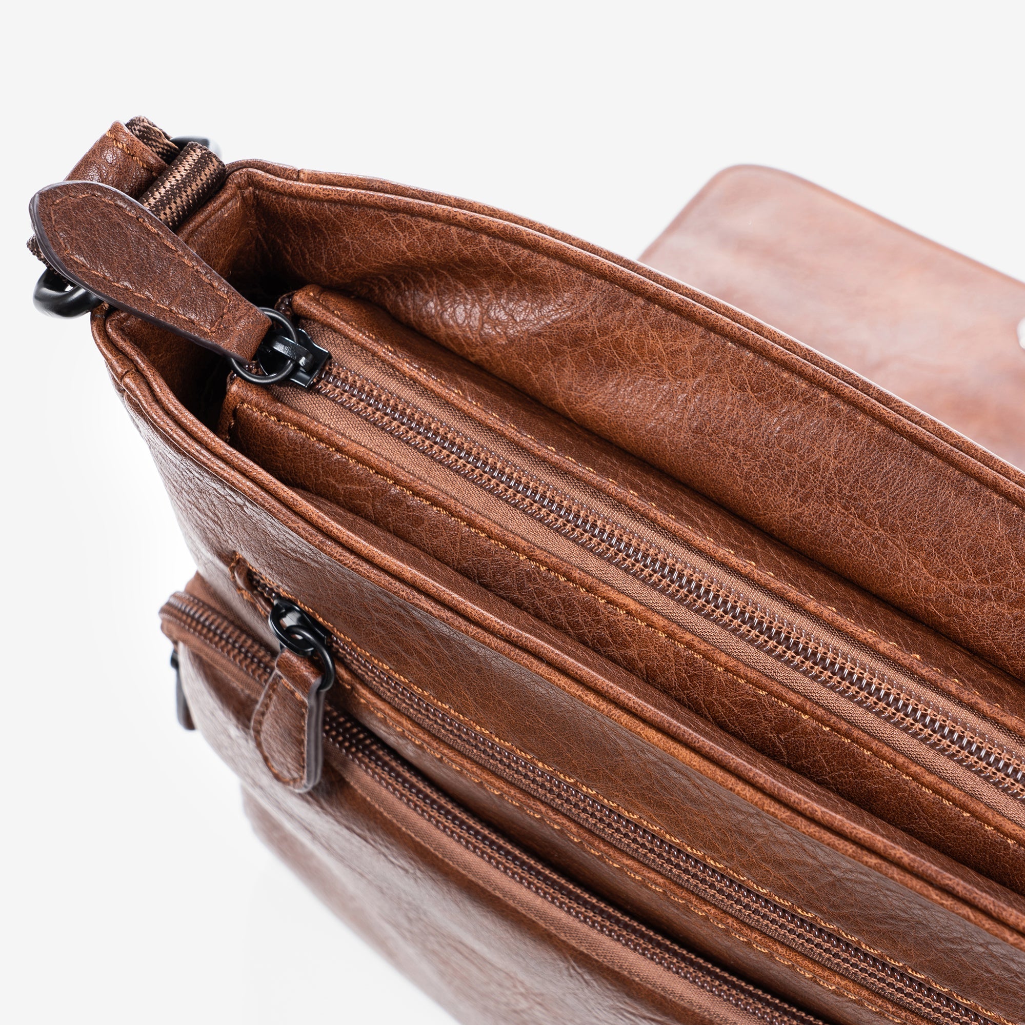 Cross body bag for men, brown, Collection rustic