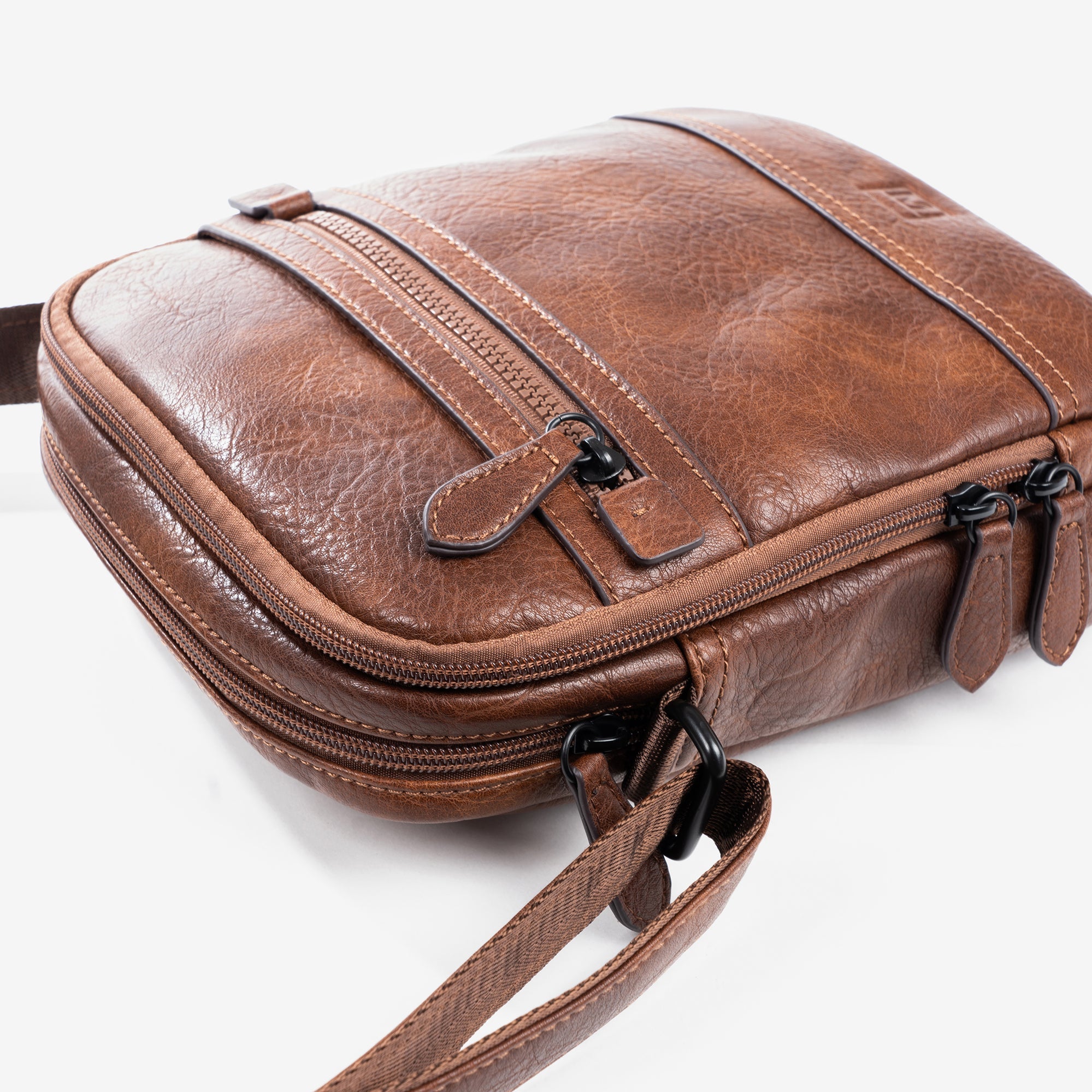 Cross body bag for men, brown, Collection rustic