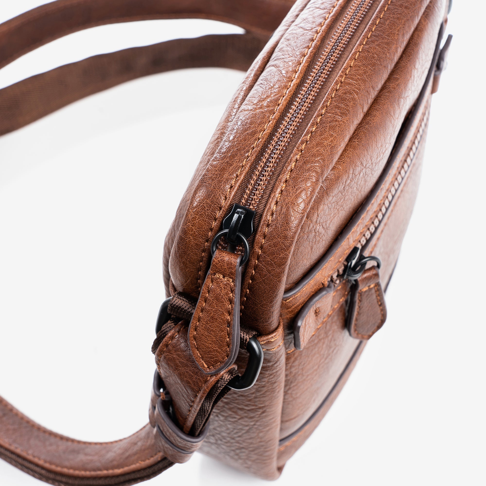 Bolso pequeño para hombre, color marrón, Colección rustic