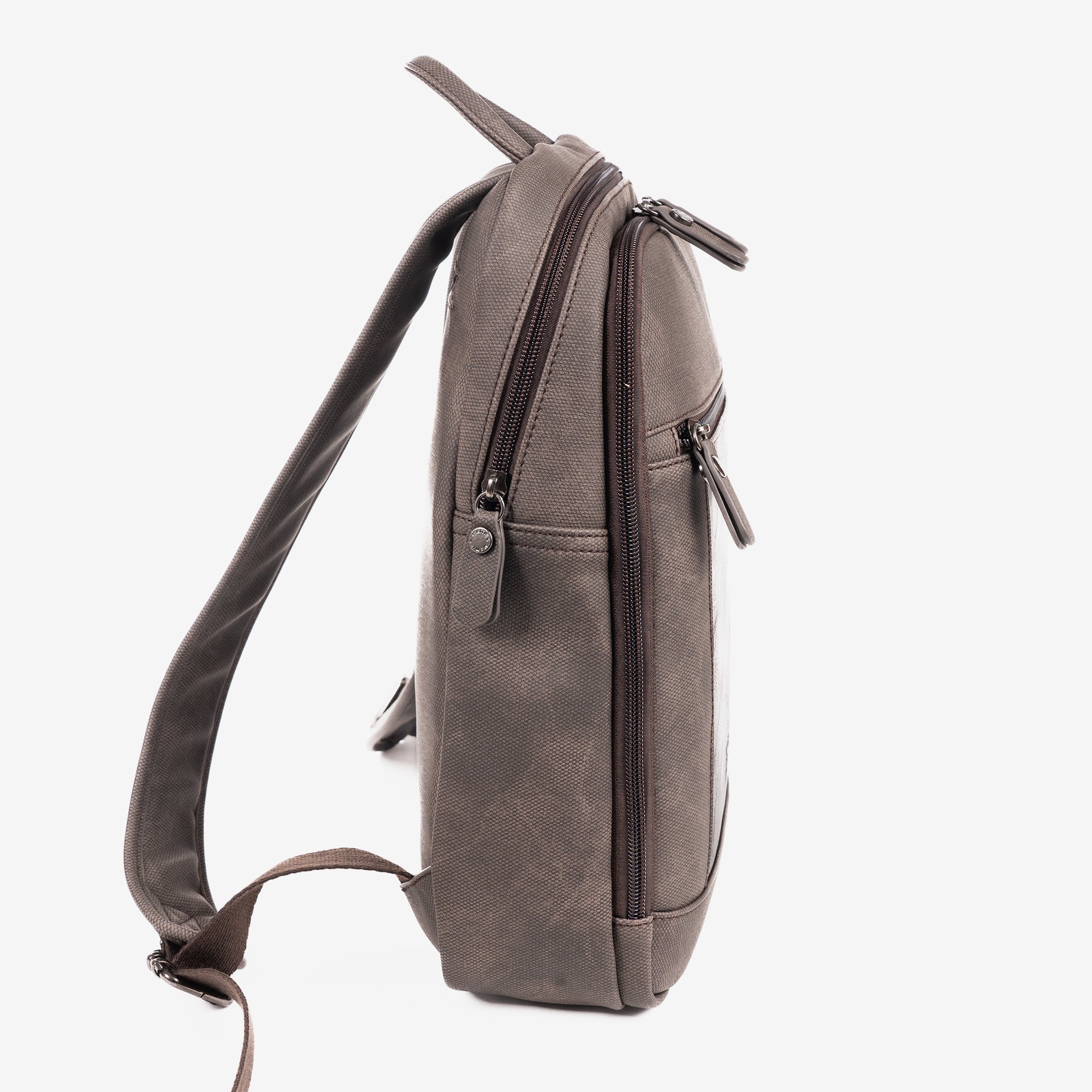 Mochila para hombre, color marrón, Colección canvas. 27x36x9 cm