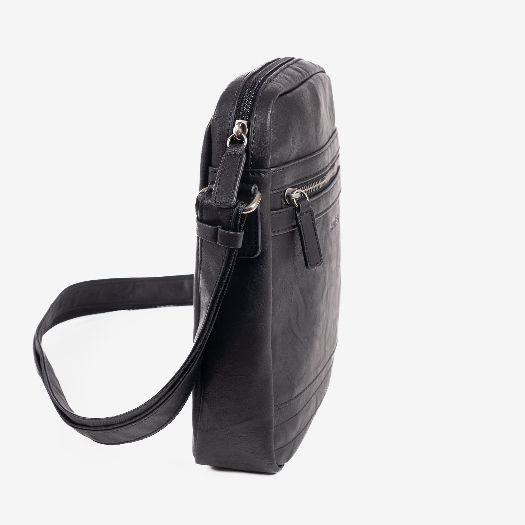 Men's shoulder bag, black, Youth Collection. 21x26.5x5.5cm