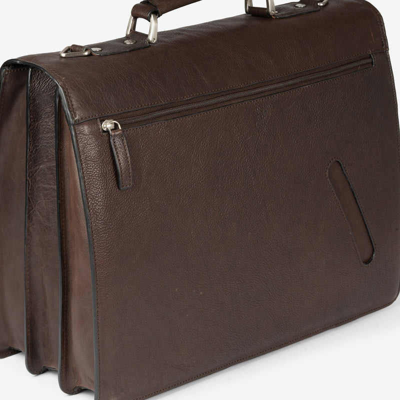 Brown leather portfolio, Piel Wash Collection. 40.5x32cm