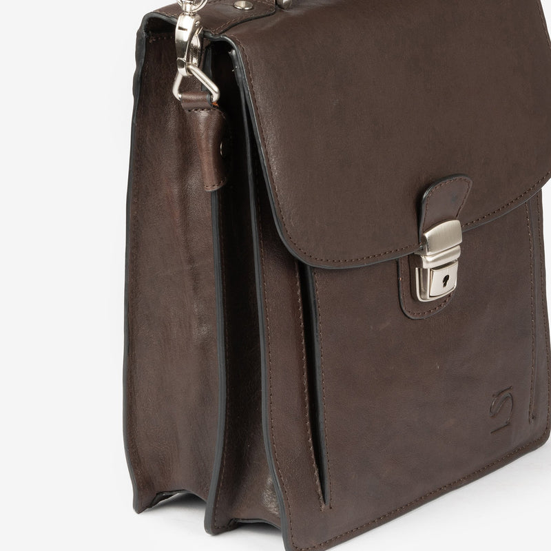 Brown leather bag, Piel Wash Collection. 23x27cm