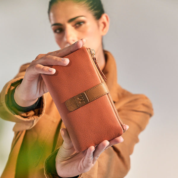 Salmon leather wallet, Prince Leather Collection
