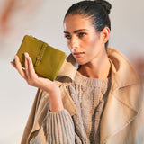 Billetero piel verde, Colección Valentino Leather