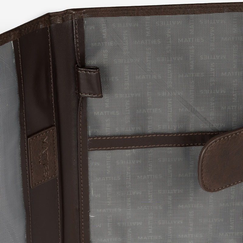 Dark brown folder, Vades Collection